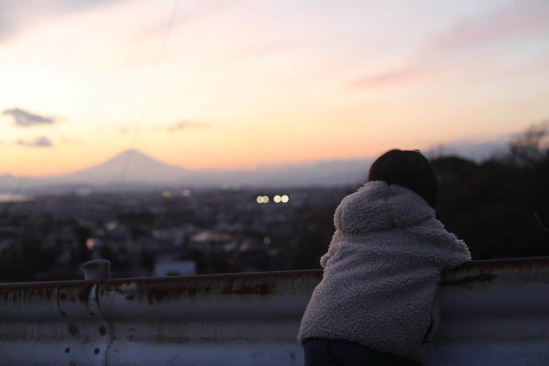 つるの剛士さんのインスタグラム写真 - (つるの剛士Instagram)「夕しゃちょ。  #しゃっちょ #写っちょ」2月10日 18時47分 - takeshi__tsuruno