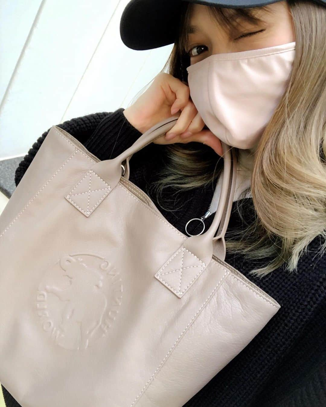 後藤真希さんのインスタグラム写真 - (後藤真希Instagram)「Newバッグ👜💕 色んなコーデに合わせやすそうだよね😍  #huntingworldnyc #ハンティングワールド #カラーに一目惚れ @huntingworld_official」2月10日 18時48分 - goto_maki923