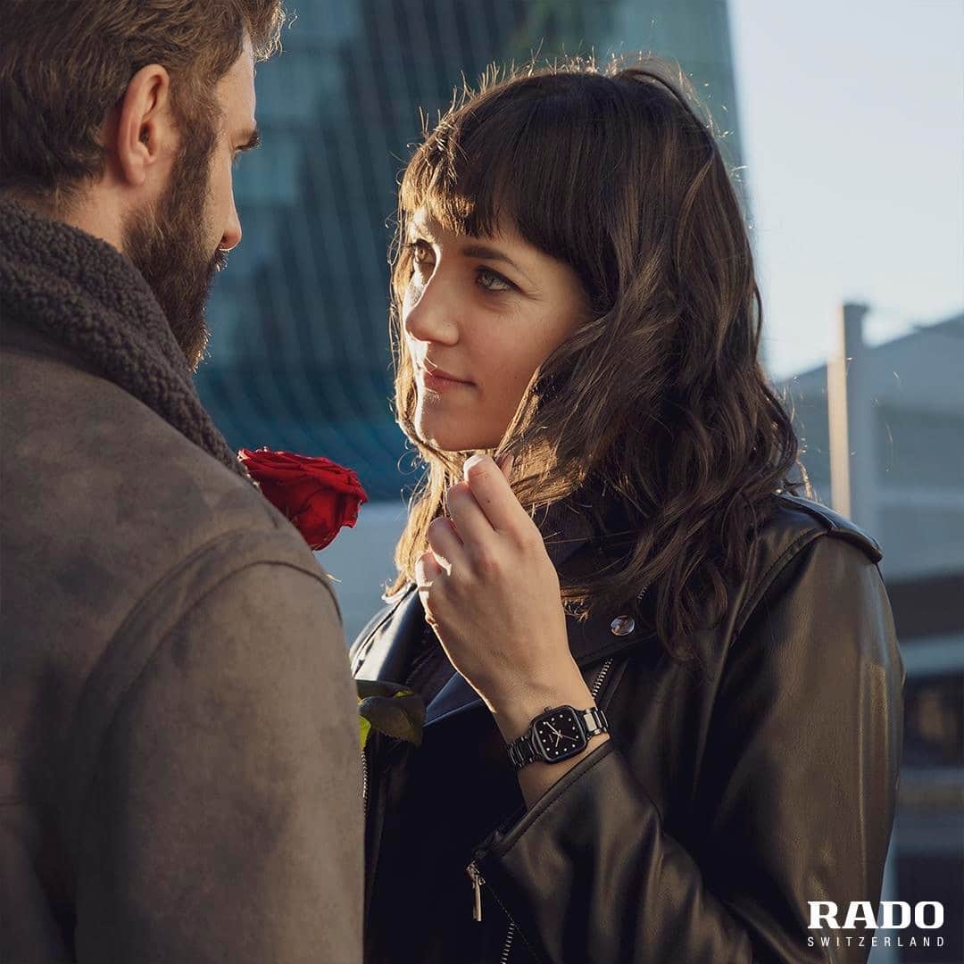 ラドーのインスタグラム：「Make a moment in time last forever with a memory worth treasuring. #RadoTrueSquare #Feelit」