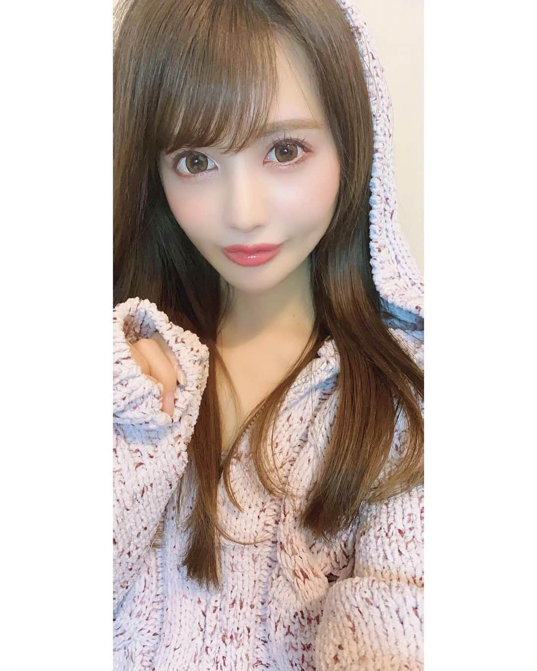 成瀬まりあさんのインスタグラム写真 - (成瀬まりあInstagram)「載せ直し  #ジェラピケ #gelatopique #ルームウェア #バレンタイン限定 #selfie #キャバクラ #キャバ嬢 #シャンパン #テキーラ #ドレス #新宿  #港区 #歌舞伎町 #六本木 #西麻布 #赤坂 #青山  #tagsforlikes  #17live #ヴェルージュ #bts #taehyung #テテ #v」2月10日 19時11分 - mariatan_1211