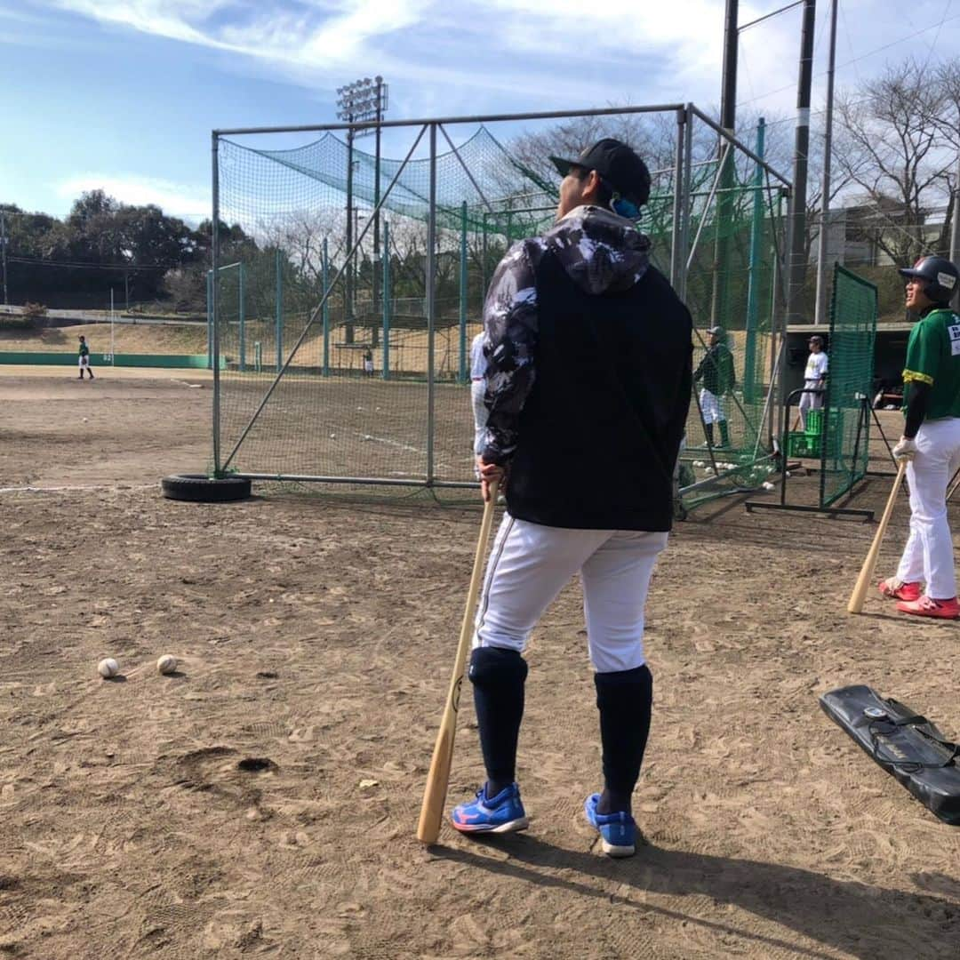 白崎浩之さんのインスタグラム写真 - (白崎浩之Instagram)「みんなで協力して何事も自分たちでやりますよー^_^ #送迎野郎からの #コーーーチ #まだチーム帽子が届いてないんだよね笑笑 #これからこれから笑 #みんなまじ応援してー🤣笑笑」2月10日 19時31分 - shirasaki_hiroyuki