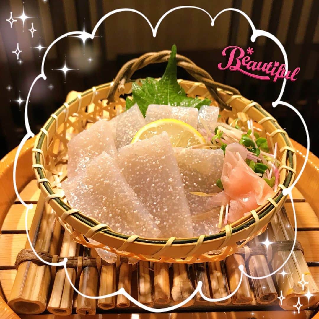うまかもん九州料理 九州魂天王寺店のインスタグラム：「まいど九州魂（くすだま）天王寺店です！  子持ちこんにゃく入荷しました！塩分が効いてるので薬味と良く合いますね。ただ甘酢生姜は微妙でした。やっぱり山葵かな〜  まだメニューには載せてないので、お声がけください！  本日も、ご来店お待ちしてます！  #阿倍野居酒屋 #阿倍野グルメ #天王寺グルメ #天王寺居酒屋 #B級グルメ #九州居酒屋 #博多もつ鍋 #九州魂天王寺店 #裏メニュー」