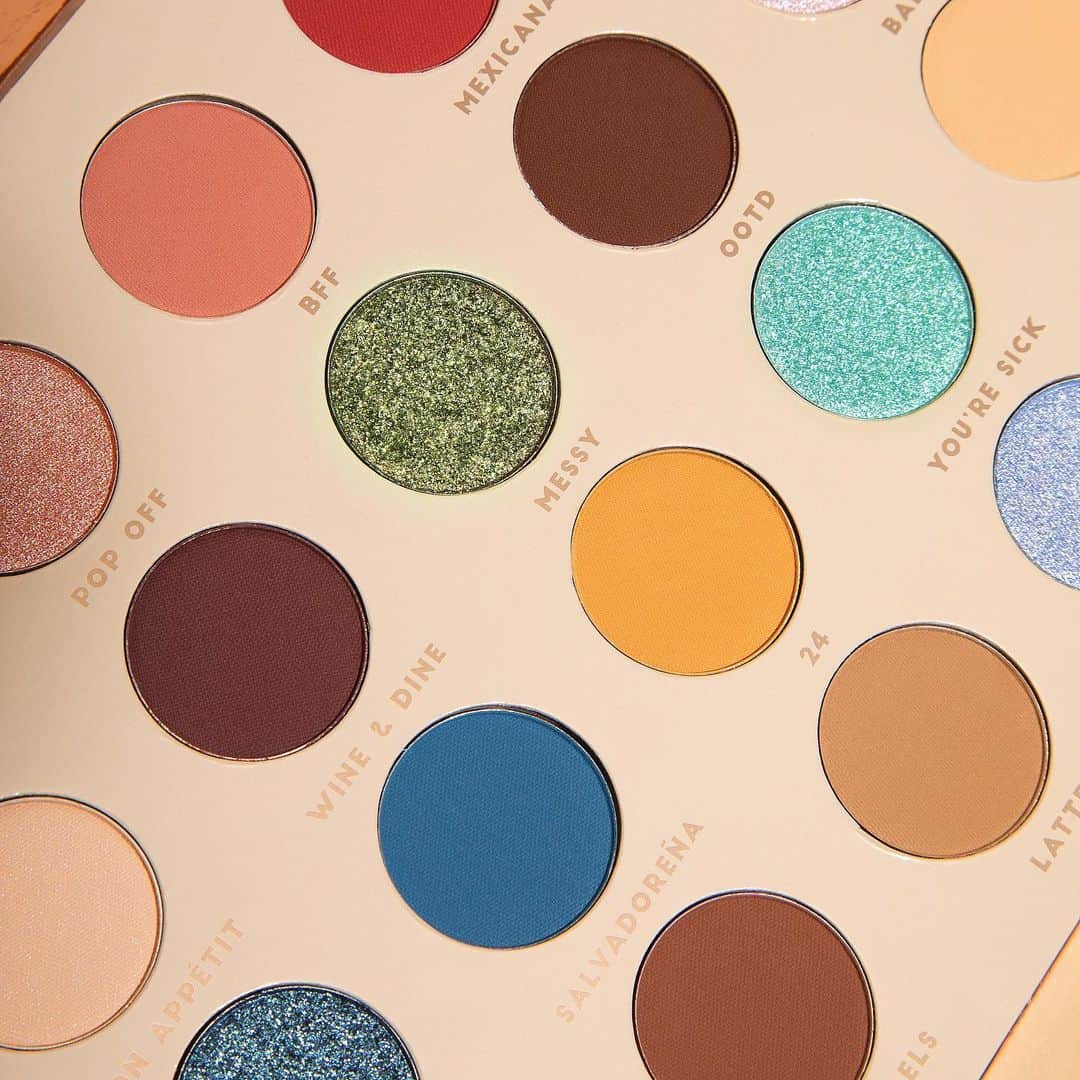 BH Cosmeticsのインスタグラム：「You asked, we're SHOWING. Sneak peek of some of the shades in the upcoming BFF Alondra & Elsy palette 🔥 Who's stoked for Thursday?! 😱 #BHxAlondraElsy #bhcosmetics」
