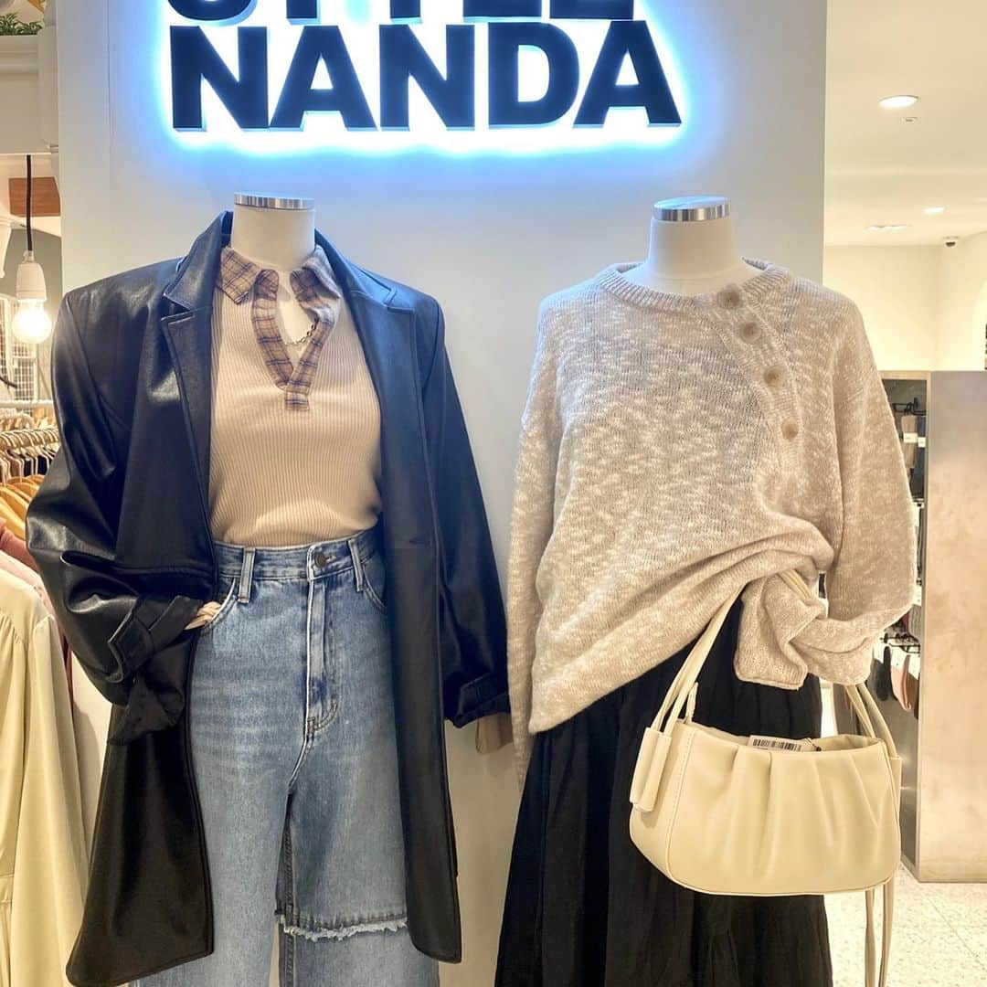 Official STYLENANDAさんのインスタグラム写真 - (Official STYLENANDAInstagram)「🖤 #stylenanda #store」2月10日 13時00分 - houseof3ce