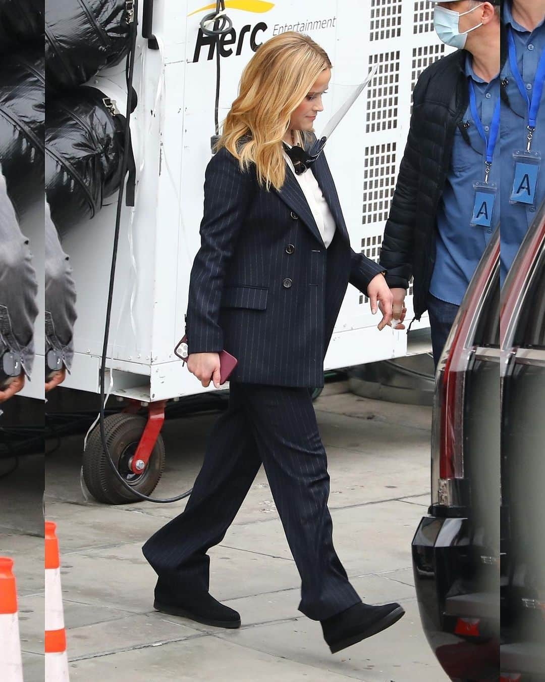 Just Jaredさんのインスタグラム写真 - (Just JaredInstagram)「Jennifer Aniston and Reese Witherspoon wear their face shields while arriving back on the set of “The Morning Show” in LA #JenniferAniston #ReeseWitherspoon Photos: Backgrid」2月10日 13時08分 - justjared