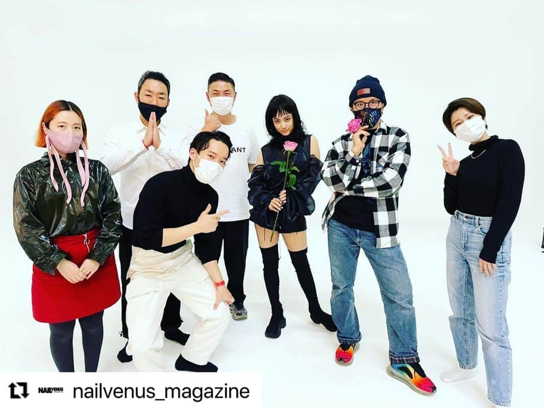 宇田川大輔さんのインスタグラム写真 - (宇田川大輔Instagram)「#Repost @nailvenus_magazine with @make_repost ・・・ 2月12日発売の『NAIL VENUS』の表紙撮影のスタメン。アベンジャーズフィーリングで。最高の撮影になりました！#nailvenus #ネイルヴィーナス　#2月12日発売  #2021trendnail  #谷まりあ　#mariatani」2月10日 13時15分 - udagawadaisuke