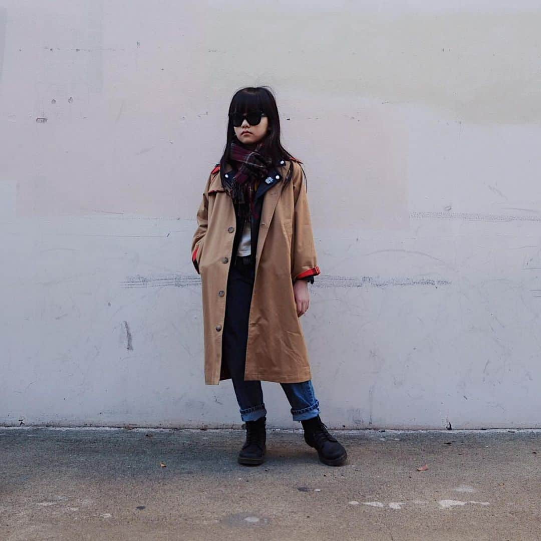Zooey Miyoshiさんのインスタグラム写真 - (Zooey MiyoshiInstagram)「TFW you find the perfect trench coat 🧥@mini_rodini Tee: @tiny_whales Leather jacket: @aninebingkids Jeans: @levis Boots: @drmartensofficial // @drmartensusa Sunnies: @wearesonsanddaughters」2月10日 13時18分 - zooeyinthecity