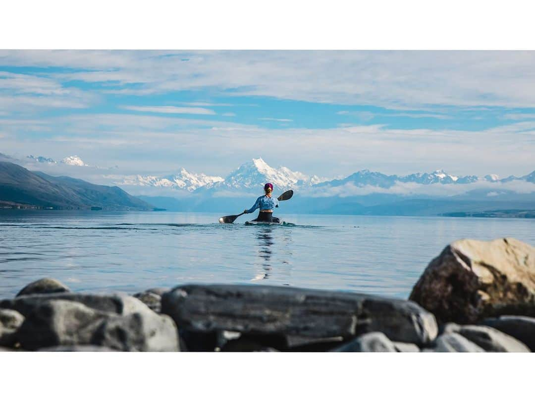 マイケル・ドーソンのインスタグラム：「Views - NZ’s highest peak from the lake. Mt Cook looking fly.  #nz #nzmustdo #mtcook #photo #nzphoto #nzphotographer #southislandnz #purenz #kayak #travel #nztravel #travelnz #destinationnz」