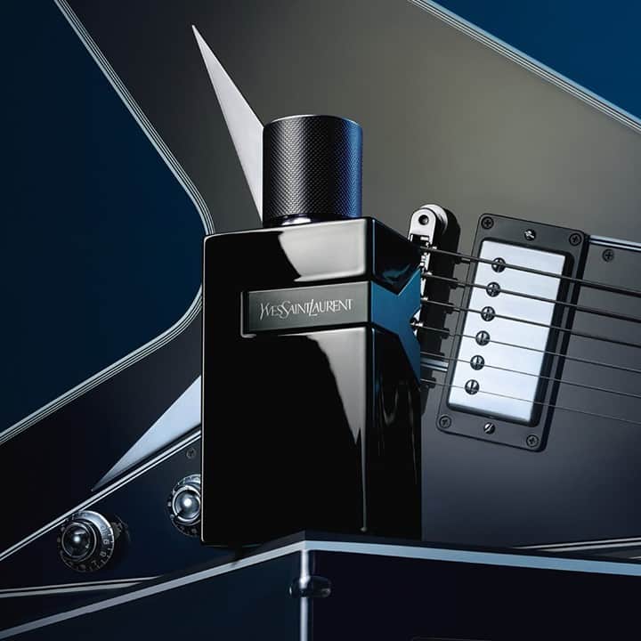 Yves Saint Laurent Beautyさんのインスタグラム写真 - (Yves Saint Laurent BeautyInstagram)「Hit the right notes to his heart... Explore the intense shot of cleanness and sexiness of the fougère. Match vibrant lavender against the strength of black cedarwood.  Y LE PARFUM for the perfect Valentine's Day gift for the man in your life. #yslbeauty #y #whynot」2月10日 19時58分 - yslbeauty