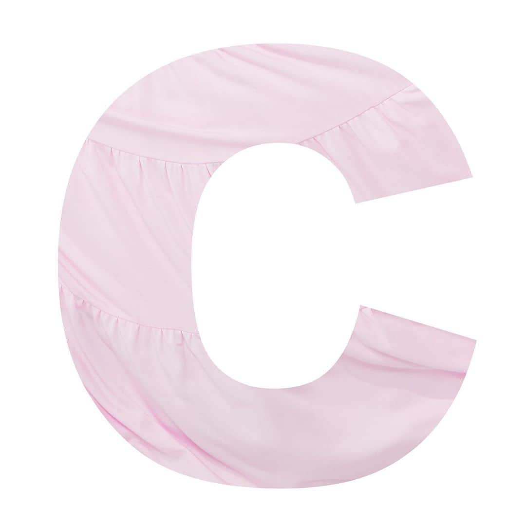 BORDERS at BALCONYのインスタグラム：「C⁠⁠ is⁠⁠ CASUAL⁠⁠ ⁠⁠ 心も体も軽くなる⁠⁠ カジュアルなファッションにトライしよう。⁠⁠ ⁠⁠ ⁠⁠ ⁠⁠ ⁠⁠ ⁠⁠ FFCCC⁠⁠ BORDERS at BALCONY⁠⁠ 2021 Spring & Summer Collection⁠⁠ ⁠⁠ 第一弾は⁠⁠ 2021/2/16 12:00⁠⁠ 公式オンラインストアで発売開始。⁠⁠ ⁠⁠ お楽しみに💛💛💛⁠⁠  C  is CASUAL  Being lighter your heart and body like you have wings. Let’s try casual fashion.  We will release the first selection of 2021SS on our official online store, February/12/2021✨  Don’t miss it👍  ⁠⁠ ⁠⁠ #bordersatbalcony #ボーダーズアットバルコニー #ボーダーズ #BORDERS #柴田陽子 #yokoshibata⁠⁠ #新商品発売 #productlaunch #comingsoon#newproductalert #新商品」