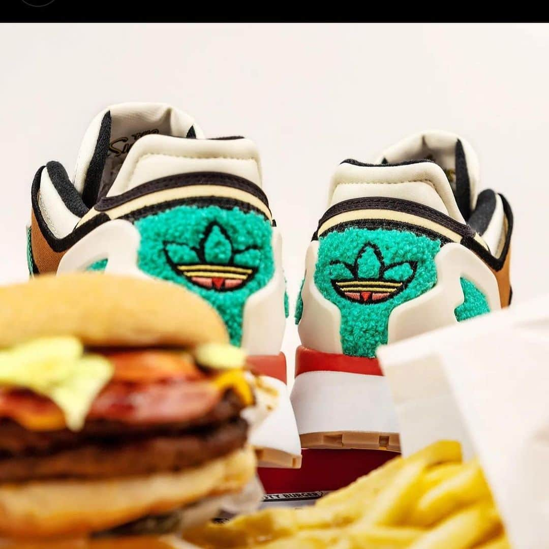 MUROさんのインスタグラム写真 - (MUROInstagram)「The Simpsons × adidas ZX10000  ''Krusty Buger''🍔 @justfreshkicks  #adidaszx10000 #krustybuger」2月10日 14時57分 - dj_muro