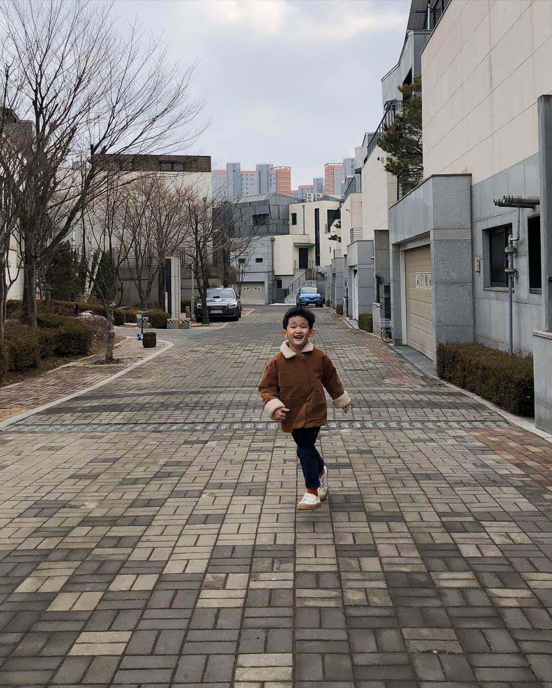 パク・ウォンジさんのインスタグラム写真 - (パク・ウォンジInstagram)「🏃🏻 사랑한다 사랑한다 🏃🏻」2月10日 15時12分 - sisi_wonji