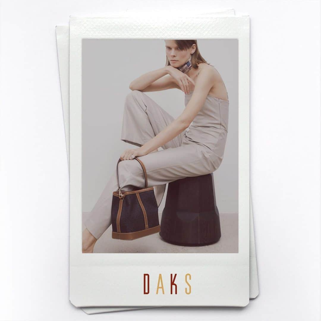 DAKS Koreaさんのインスタグラム写真 - (DAKS KoreaInstagram)「DAKS 2021 S/S Collection #SAINTBARNET Pre-View  #daks #daksacc #dakskorea #닥스 #daks2021」2月10日 15時21分 - dakskorea_accessories