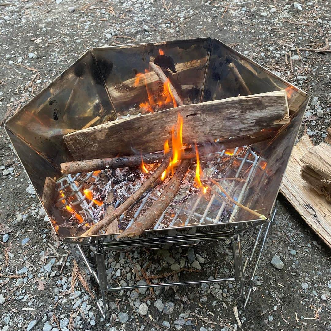 江口祐司さんのインスタグラム写真 - (江口祐司Instagram)「今年初の火遊び🔥早く夜にならないかなぁ⛺️✨」2月10日 15時40分 - yuji_eguchi_yupi