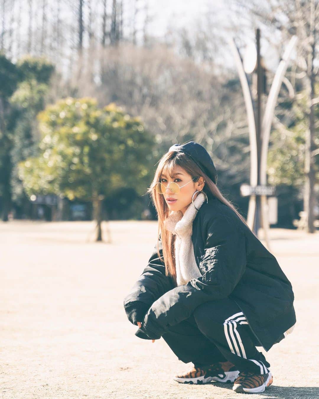 片桐舞子のインスタグラム：「早く暖かくなってほしい🕶☀️  photo by @mays_nbz」