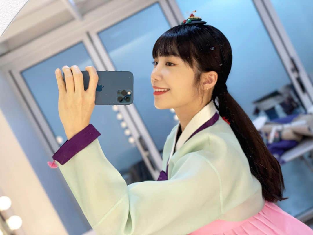 チョン・ウンジのインスタグラム：「언제입어도 기분좋아✨」