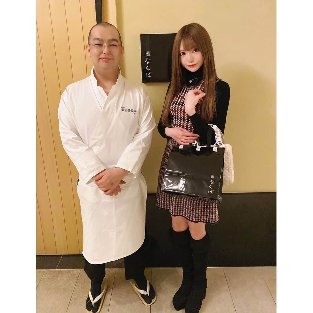 りのにゃんのインスタグラム：「ﾟ+.*ʚ♡ɞ*.+ﾟ﻿ ﻿ ﻿ ﻿ ﻿ ﻿ 予約困難店の鮨なんばさん🍣﻿ 美味しすぎて幸せ～💗﻿ ﻿ ﻿ 車海老とトロが絶品でした🦐﻿ ﻿ ﻿  ﻿ #歌舞伎町#日比谷#銀座#レッドシューズ#池袋レッドシューズ#キャバクラ#ホスト#鮨なんば#鮨なんば日比谷#情熱大陸#sushi#food#鮨#鮨スタグラム#鮨好きな人と繋がりたい#まぐろ#美食#絶品#美味い店#絶品グルメ#食べログ4超え#食べログ高評価#予約困難店#予約の取れない店 #グルメ女子#日比谷グルメ#東京グルメ﻿ ﻿ ﻿ ﻿ ﻿ ﻿」