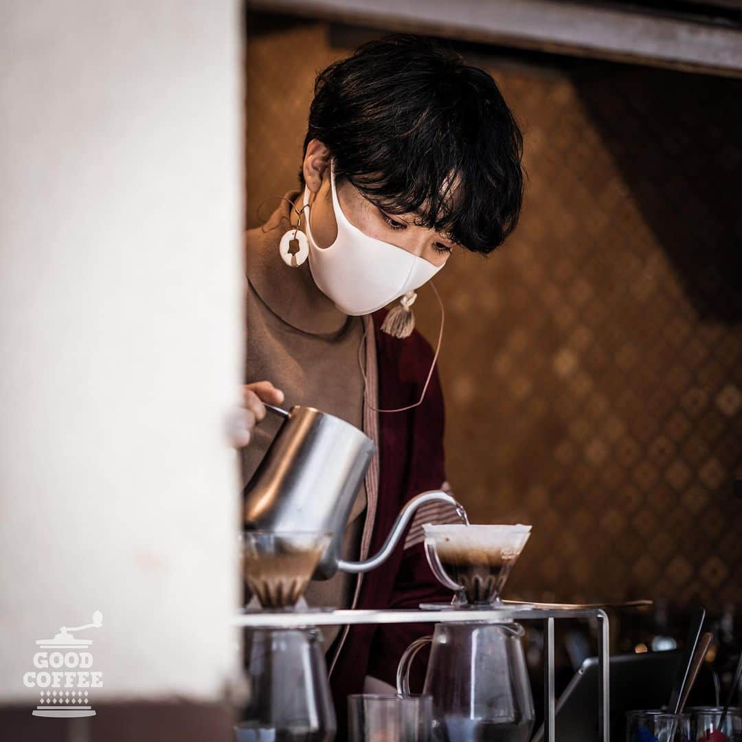 goodcoffeemeさんのインスタグラム写真 - (goodcoffeemeInstagram)「. ☕️ Good Coffee Crew Recommend Shop Info ☕️  【二坪喫茶 アベコーヒー (@futatsubokissa_abecoffee) ／ 神奈川・溝の口】  GC Crew：@____moto.aki16__ 「築90年の歴史ある洋館をリノベーションしたシェアオフィス”nokutica (ノクチカ)”の一角にあるテイクアウト専門店。 ペーパードリップで淹れるスペシャルティコーヒーは、練馬区にある”さかい珈琲”の特別ブレンドからシングルオリジンまで豊富に揃う。店主の暖かい人柄がコーヒーの味わいにも出ていて、近隣の方からも愛される素敵なコーヒースタンドです。」  — 📍神奈川県川崎市高津区下作延1-1-7 🕘10:00～18:00 (土日祝 11:00〜18:00) 定休日：☔大雨の日＋不定休 —」2月10日 17時00分 - goodcoffeeme