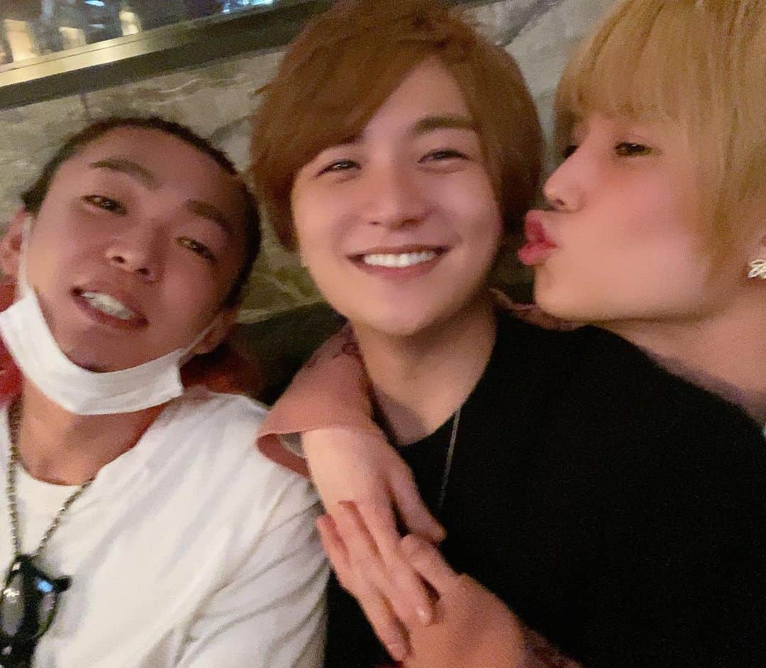 やるきげんきだいきのインスタグラム：「普段3人であんま撮らないからレア😎✨」