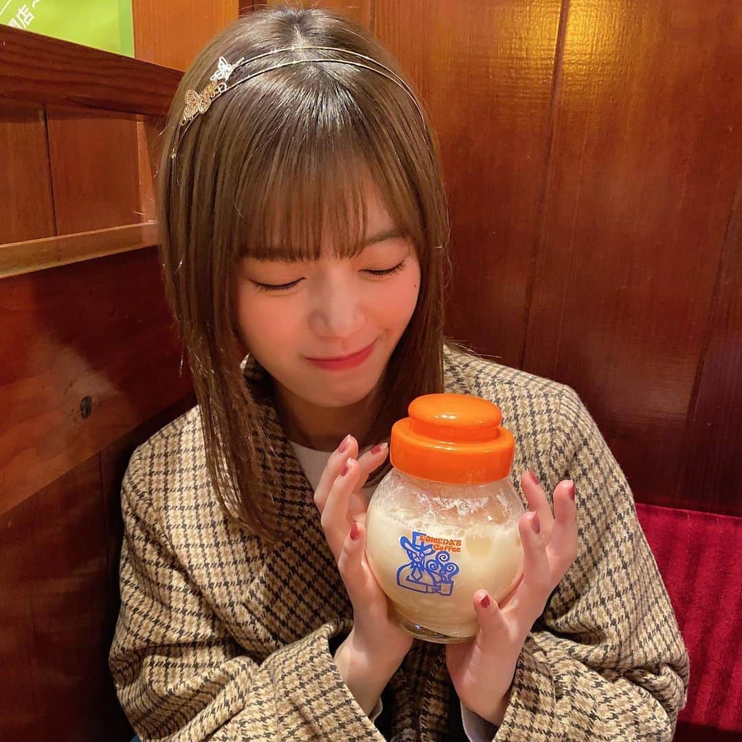 のインスタグラム：「コメダ珈琲ではミックスジュース頼みます✨ グラスが可愛いんだよなぁ。。  #コメダ珈琲 #ミックスジュース」