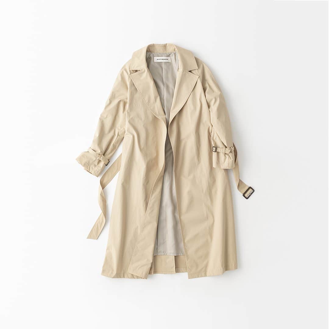 AGbyaquagirlのインスタグラム：「【2021 spring】﻿ ﻿ バックシャンな着こなしが叶うトレンチコート。﻿ いつものコーディネートに﻿ お洒落さとこなれ感をプラス。﻿ 着丈も長めで、ベルトをウエストマークすれば﻿ スタイルアップに♪♪﻿ 袖口を調節すればボリュームが出て可愛らしさも﻿ プラスされます。﻿ ﻿ #agbyaquagirl﻿ #agバイアクアガール﻿ #エージーバイアクアガール﻿」