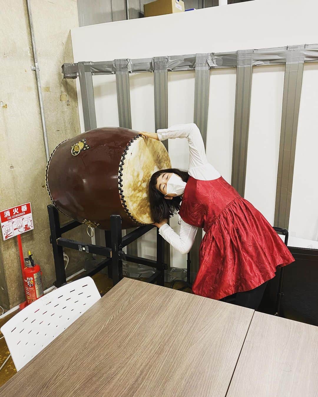 はらさんのインスタグラム写真 - (はらInstagram)「無限大ホールの楽屋を 記念館だと思って撮ってみた📷  #恐ろしい程合間の時間空いた #渋谷無限大ホール #今度リニューアルします #リニューアル後もよろしくね✌︎」2月10日 17時34分 - univershara