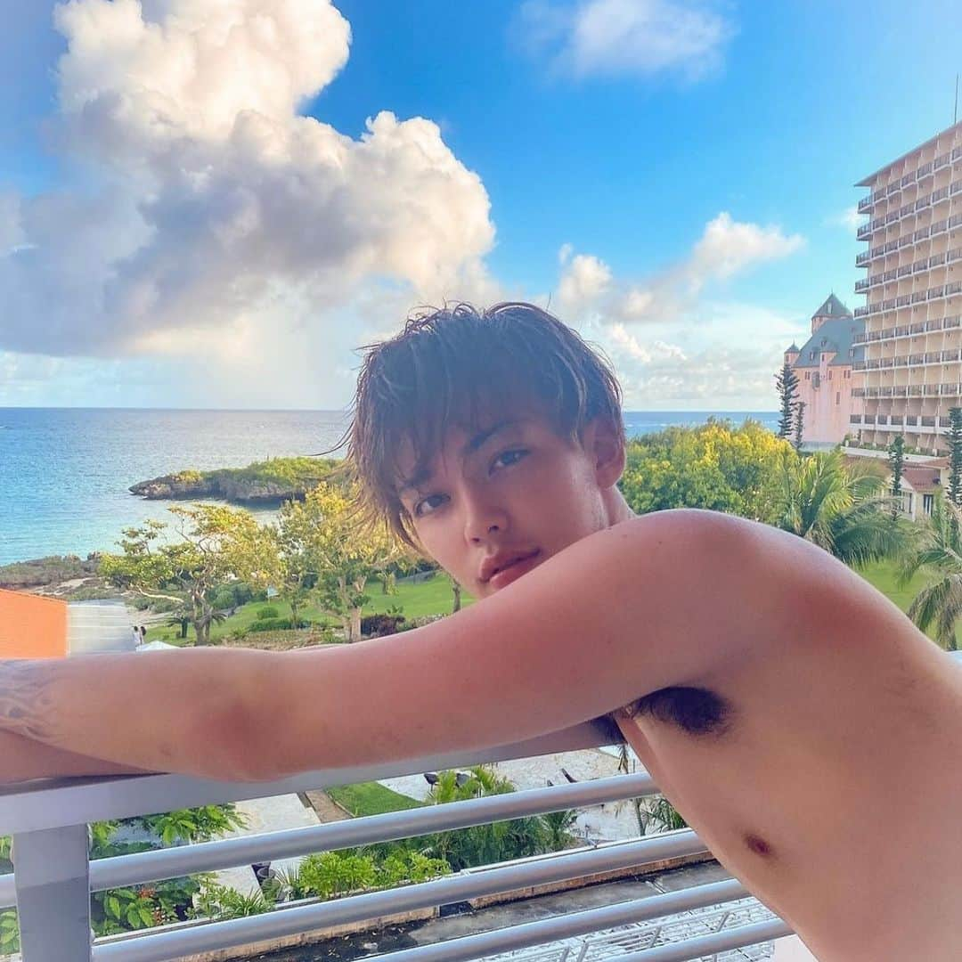 ウィルソン嶺さんのインスタグラム写真 - (ウィルソン嶺Instagram)「夏よこい」2月10日 17時53分 - reireigram00