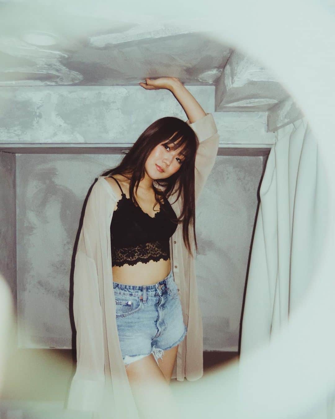 藤田早希のインスタグラム：「理想に近づくにまだまだこれからだ. . ☆☆☆☆☆☆☆☆☆☆☆☆☆☆☆. .  It's still a long way to get closer to the ideal. .  이상에 접근에는 아직도 지금부터 다. . ☆☆☆☆☆☆☆☆☆☆☆☆☆☆☆. . . .  #ポートレート #ポートレート撮影 #photooftheday #photo_jpn #ootd #오오티디 #오오티티 #사징스타그램 . . . .」