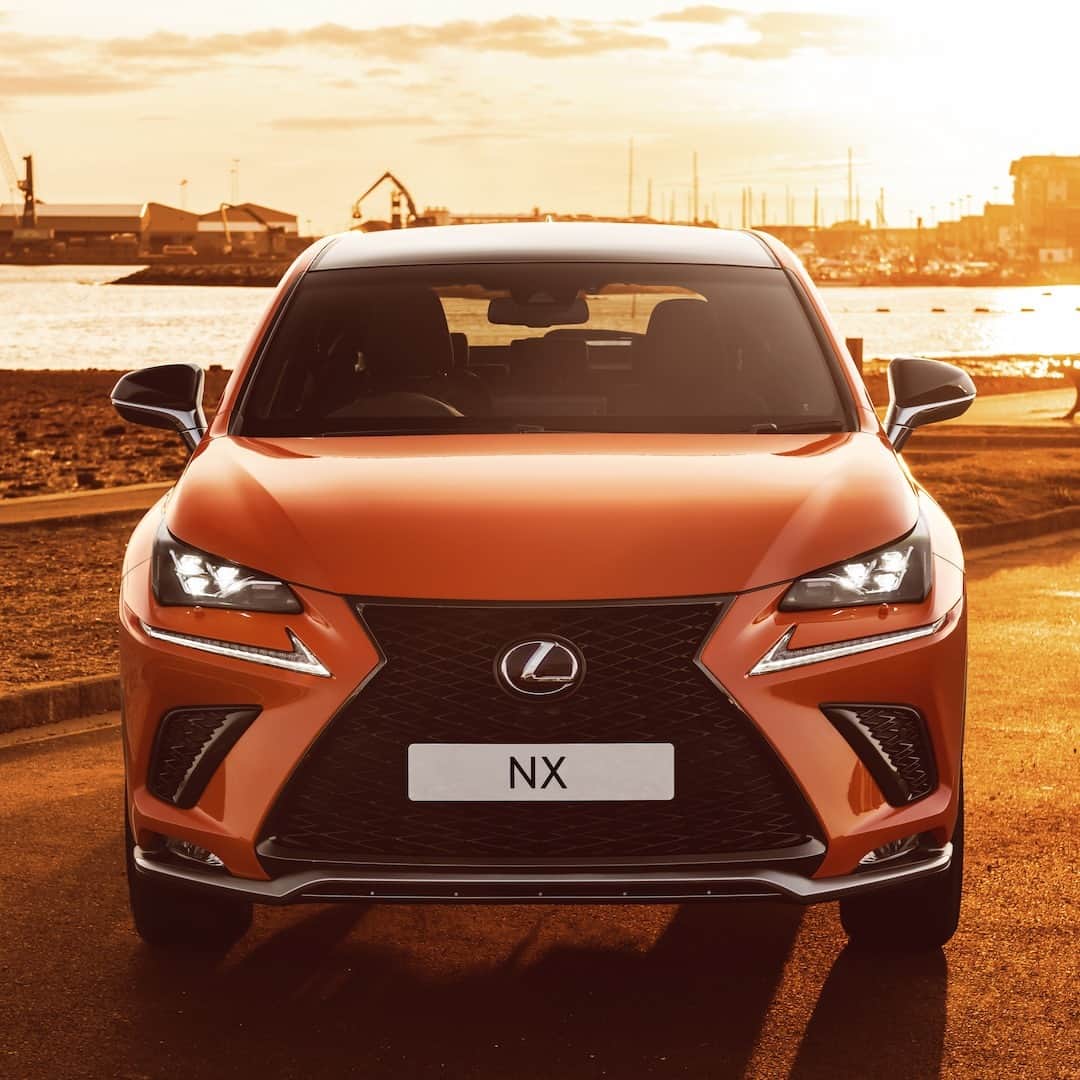 Lexus UKさんのインスタグラム写真 - (Lexus UKInstagram)「Created to turn heads. #LexusNX」2月10日 18時00分 - lexusuk