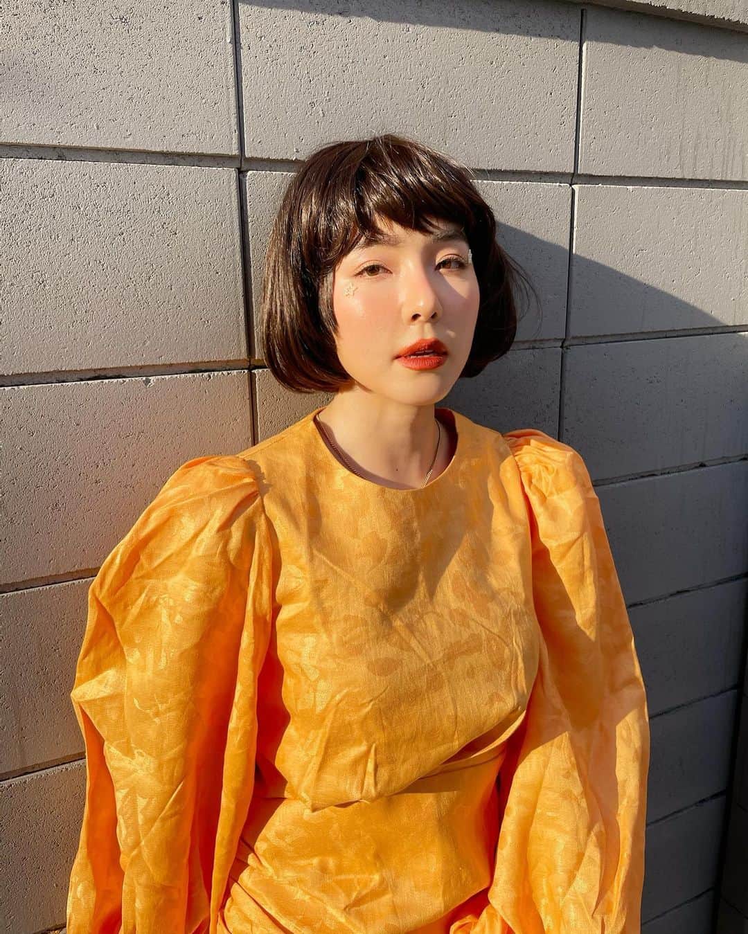 GYEON SEOのインスタグラム：「_* หมวยจีรอรับอั่งเปาค่ะ 🧧🤣 . . @yalemakeup_st  @ballnehair  @papers.official」