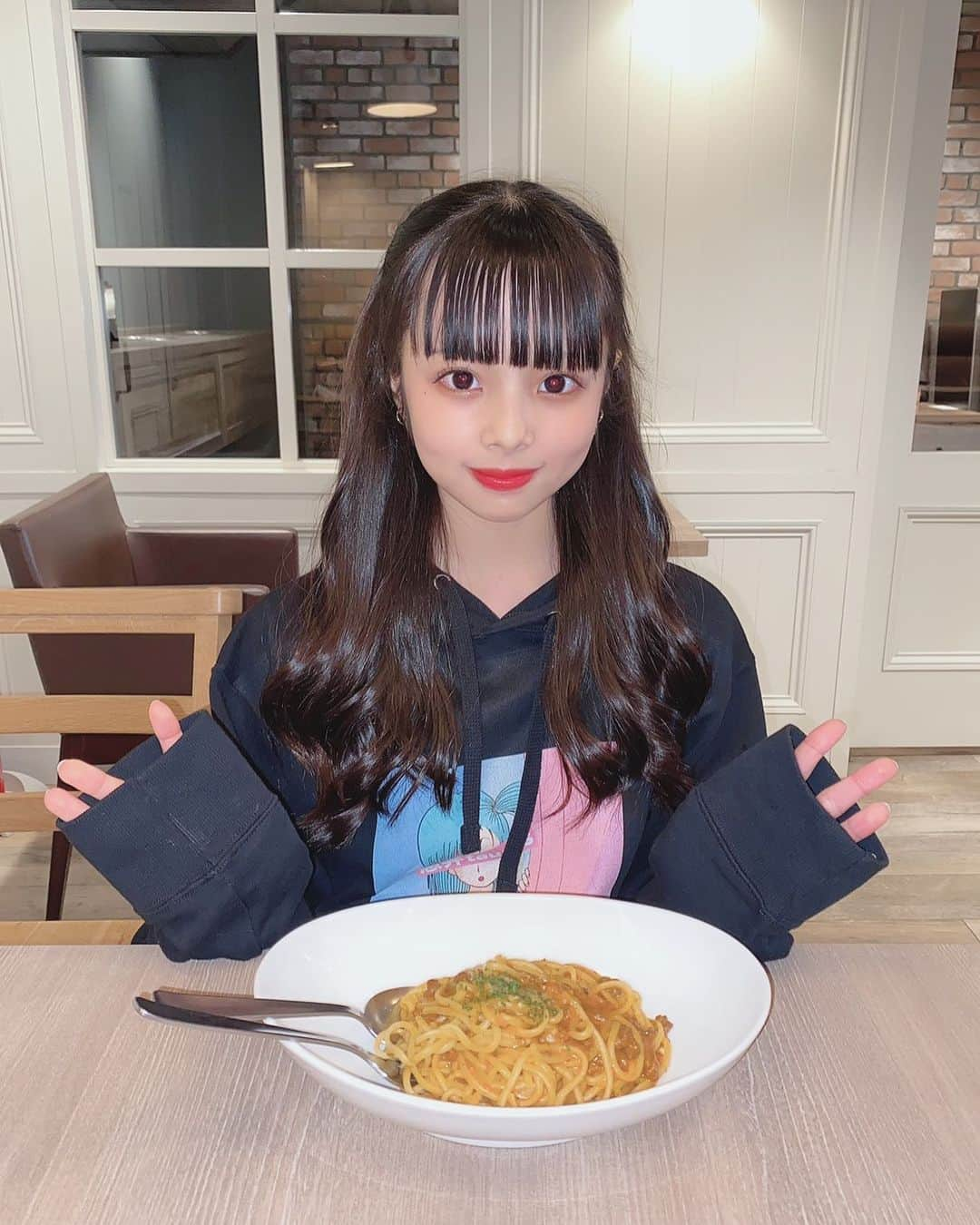 南青山少女隊さんのインスタグラム写真 - (南青山少女隊Instagram)「✔︎ レッスンの休憩中にパスタ食べたよ🍝( 'ч'๑ )ŧ‹"ŧ‹"  #coordinate#コーデ#avex#南青山少女隊#MAS#YouTube#YouTuber#中学生#kpop#blackpink#twice#jc#jc1#teen#ファッション#Popteen#ポップティーン#アナップガール#anapgirl#japan#ig_japan#TikTok#TikToker」2月10日 18時09分 - minamiaoyama_girls