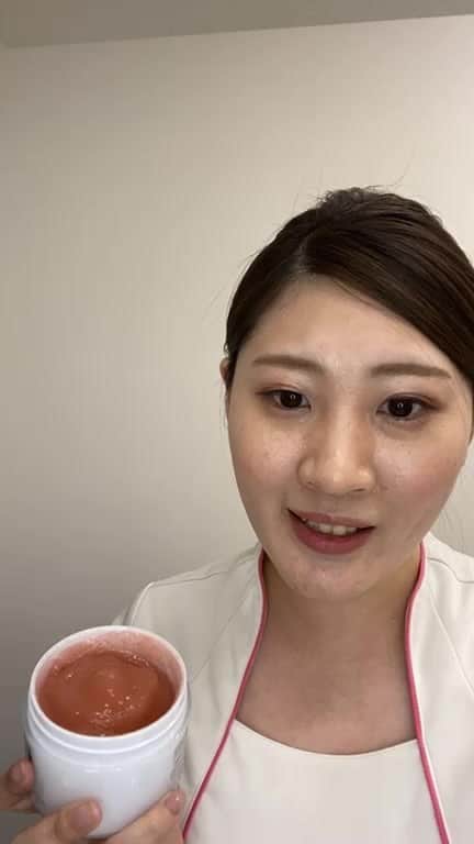 【公式】脱毛ラボのインスタグラム：「意外と知らない、ケア前後の注意点！  当たり前のことのようで、意外と知らなかったりしますよね。  簡単なので、誰でもすぐ真似できちゃいます。  さあ、今からケア上手になりましょう！  #脱毛ラボ #脱毛 #ボディスクラブ #セルフ脱毛 #家庭用脱毛器 #セルフケア  #美容脱毛 #ムダ毛 #美肌作り #脱毛器」