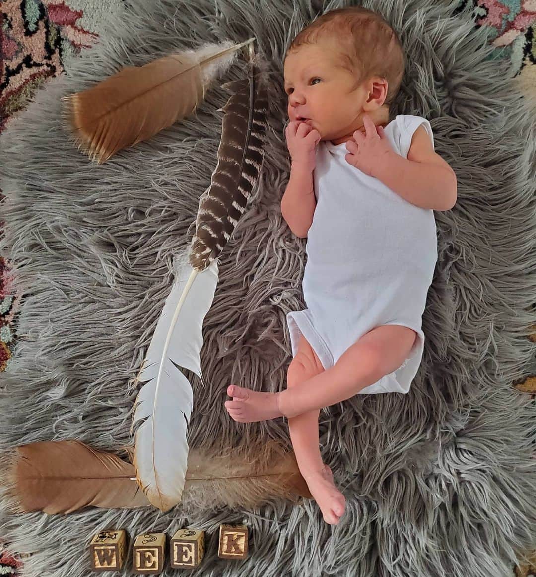 Chelsie Arynのインスタグラム：「Rowdy Jack Weeks  02.03.21  How are you already a week old little man 😢」