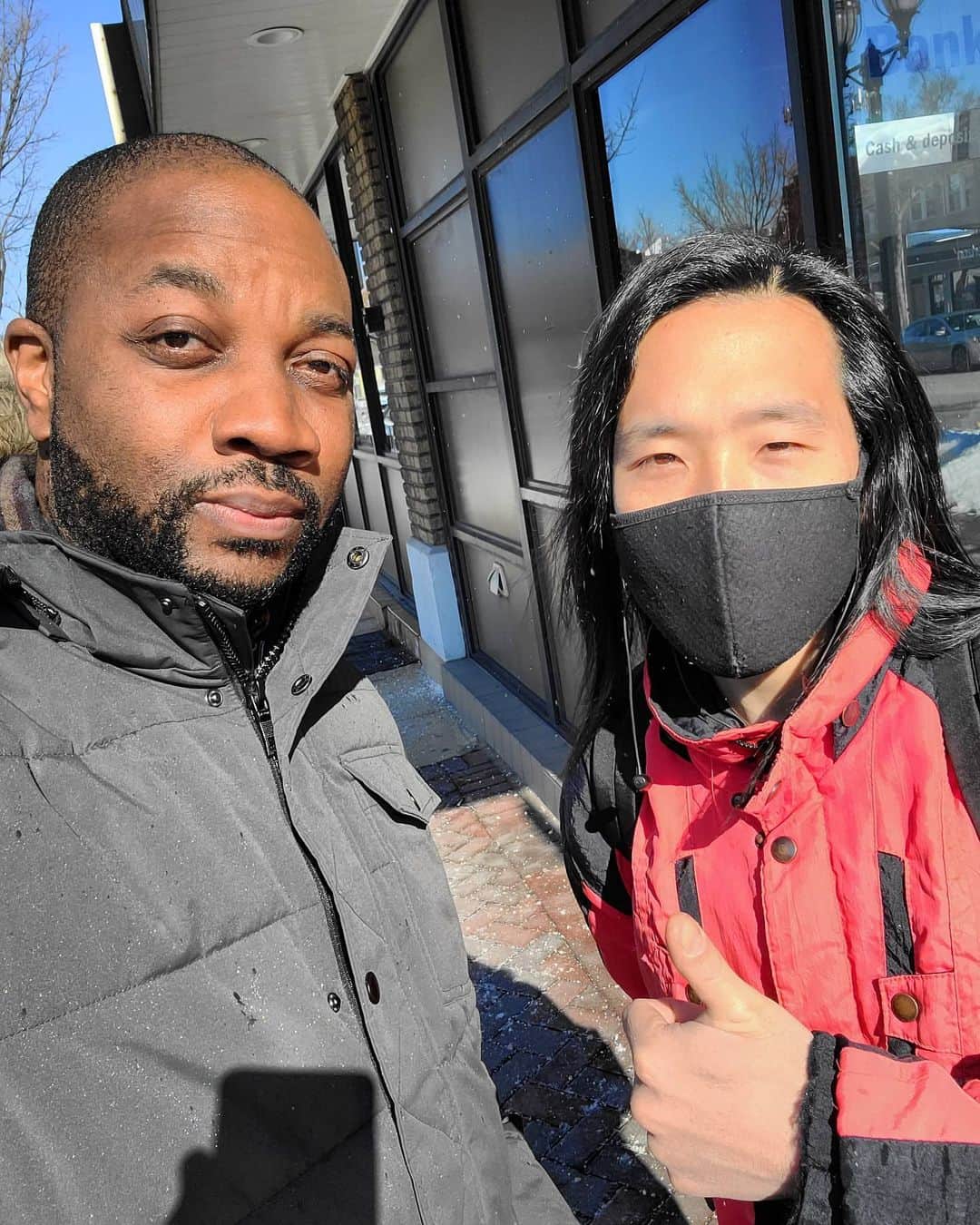 call me Lix the 6-Toyのインスタグラム：「I help out my community both black and brown. I see no color. Me and @kimteddie out picking up some groceries and duct tape today and oil for his electric bike...each one teach one from African American to 🇰🇷 Listen to some Bugzee Lix slapz💤 here: bugzeelix.bandcamp.com   Telegram Group: t.me/bugzeelixofficial  New Bugzee Lix album "LiXRP" coming soon!!   Follow my Twitter: BugzeeLix Follow my YouTube: BugzeeLix #nj #NJrealtor #ManCity #Teaneck #koreanstyle #grmdaily #mixtapemadness 폭포 🙆🏾📸🌊 #oppa #꿀잼 #치맥#남친 #xxl  #대박 #불금 #헐 #멘붕  #베프 #신음소리 #훈남 #사랑해요   #khiphop #공주병 #BugzeeLix」