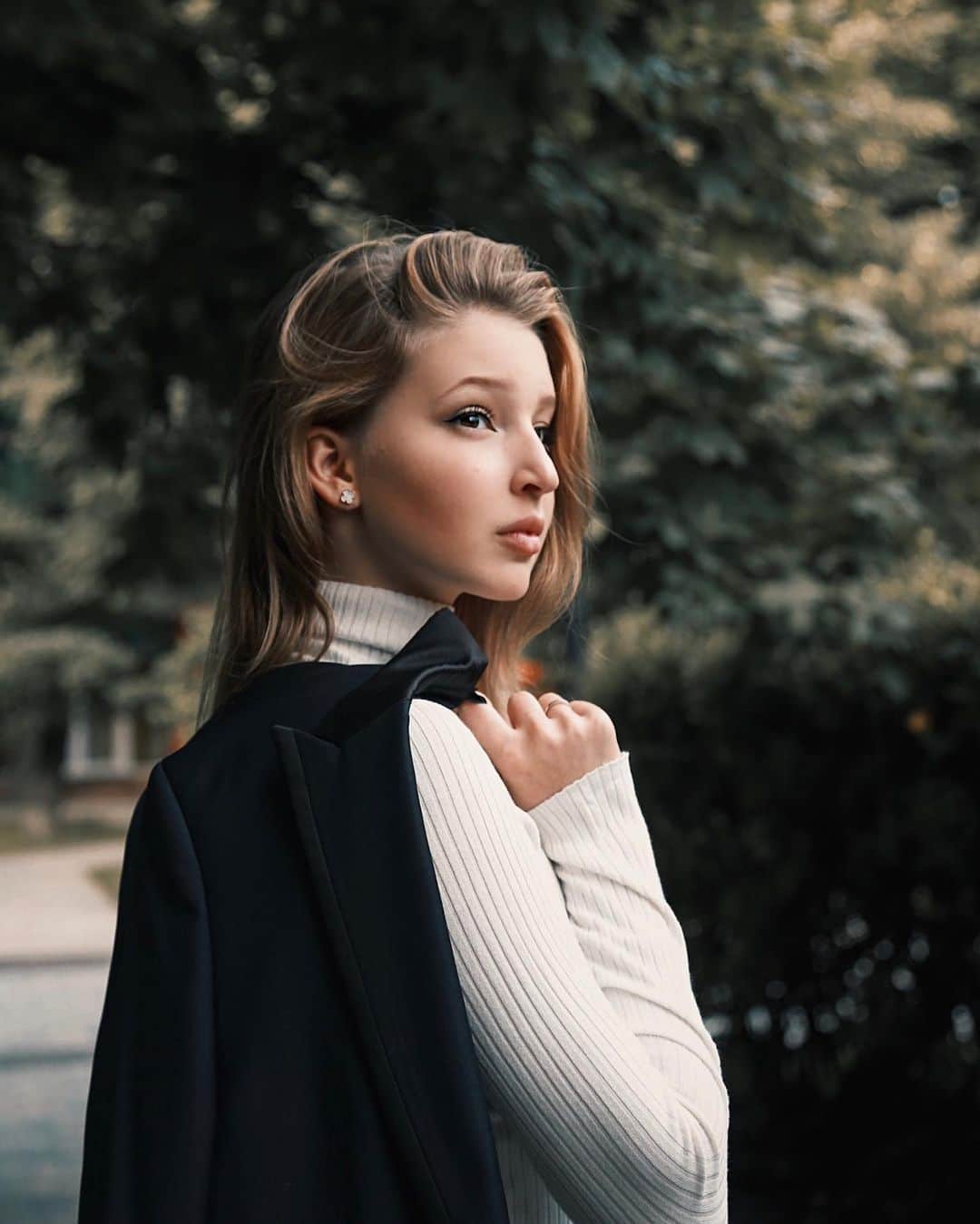 マリア・ソツコワのインスタグラム：「Из архива💌 📸: @darailkevich ❤️」