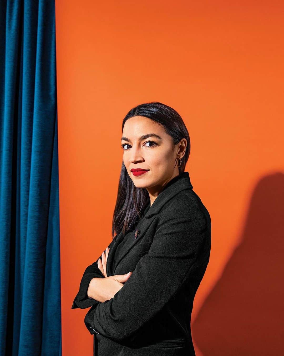 コモンのインスタグラム：「"They'll tell you you're too loud, that you need to wait your turn, and ask the right people for permission. Do it anyway." Congresswoman @AOC.」