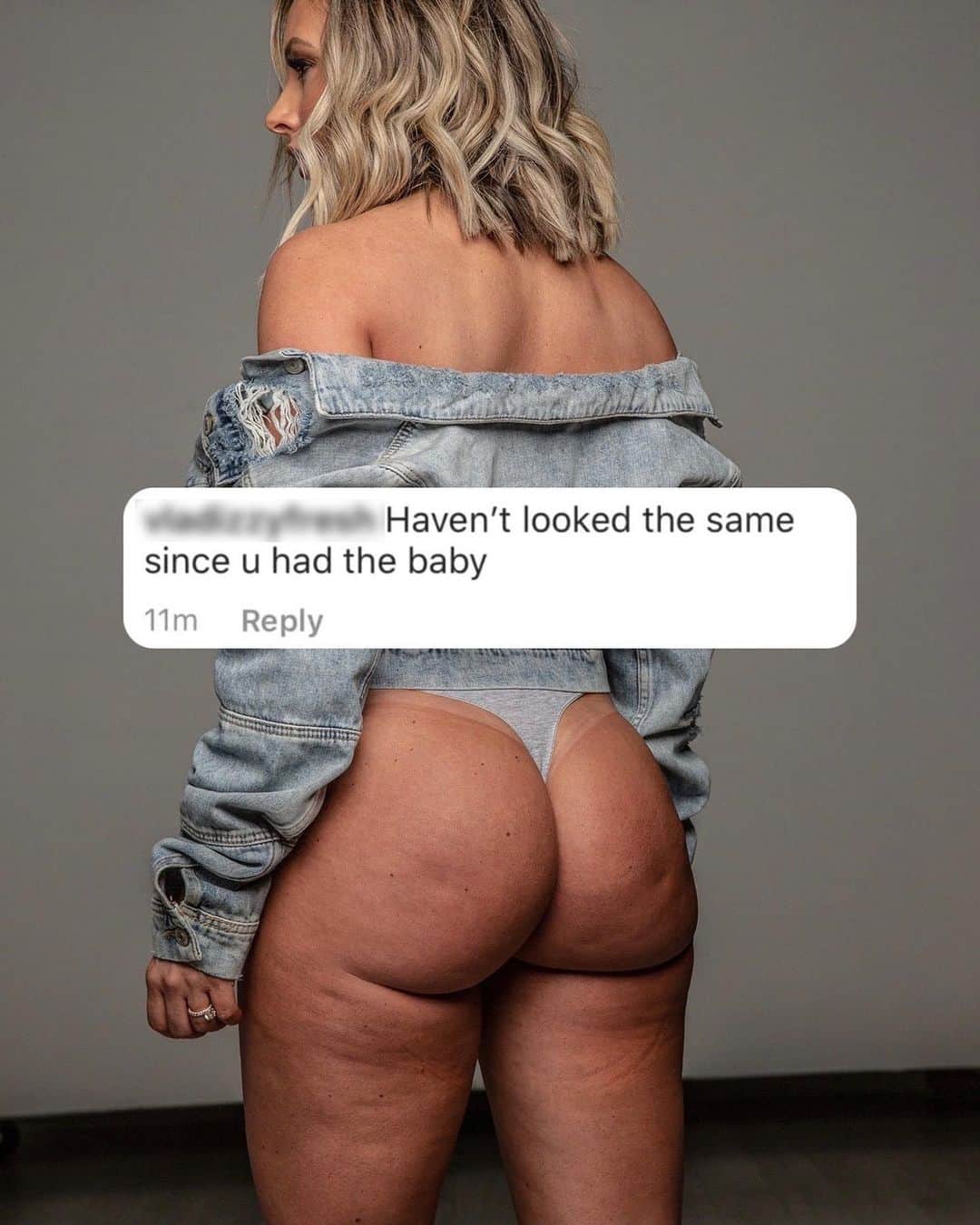 Paige Hathawayのインスタグラム：「I remember doing a photoshoot after having Presley and seeing the unedited photos. I WAS SO EMOTIONAL. I thought to myself “WOW, Paige this is embarrassing. You definitely can’t post this.”  I remember seeing comments about my body changing after having a baby. “YOUR BODY HASN’T LOOKED THE SAME SINCE YOU HAD A BABY.”  “YOU WILL NEVER GET YOUR BODY BACK.”  “YOU SHOULDN’T BE GIVING WORKOUT ADVICE BECAUSE YOU’RE FAT NOW.”  “WHAT DID YOU DO, YOUR BODY IS RUINED.”  For sometime after having Presley, I let the shame I projected onto my body win. I let negative comments get to me. Life can really beat us down if we let it. We may start to believe that we are not good enough, not smart enough, not pretty enough, not strong enough, not fit enough, not special enough, NOT ENOUGH.  Little do we realized that we hold the power. I have the power to change the way I looked at my body. I have the power to change the way I talk, think and feel about my body. I have the power to step into my worth and realize that I am more than my cellulite or “flaws” that I was projecting on myself or that social media may see.  I refuse to beat myself up, compare myself to others or let physical changes take away my happiness and YOU SHOULD ALSO! Sending love 💕 you way! Your body is amazing no matter the shape or size, never forget that that YOU hold the power! 😃✨🐛🦋 #bodypositivity #loveyourself」