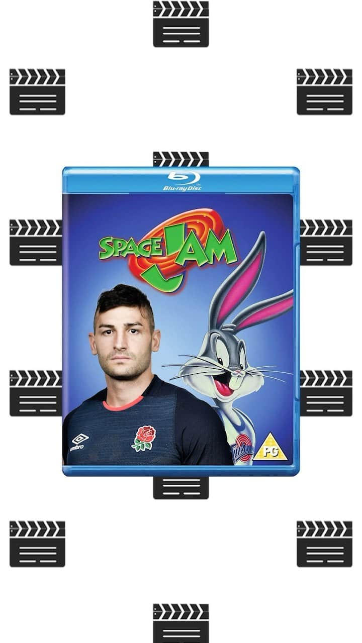 ラグビーイングランド代表のインスタグラム：「Duets, apocalypses and film roles 🎤🎬 Awaiting a release date for Calmageddon...  O2 Inside Line: Teammates #WearTheRose @o2sports」