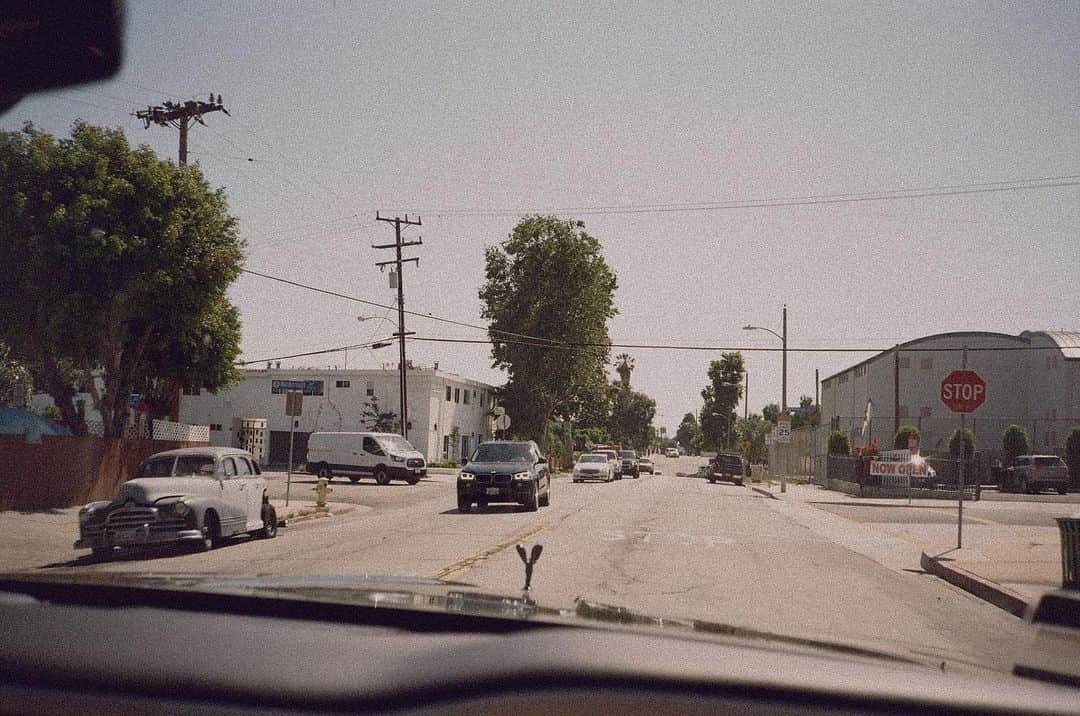 メンフィス・デパイのインスタグラム：「Driving around with @madmoodymusic talking life」