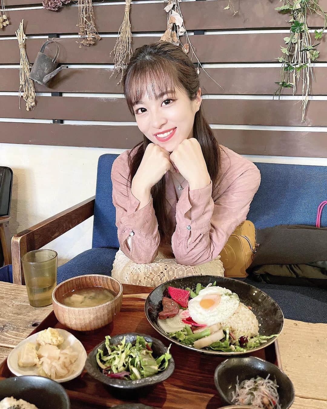 絹野志朋のグルメインスタ