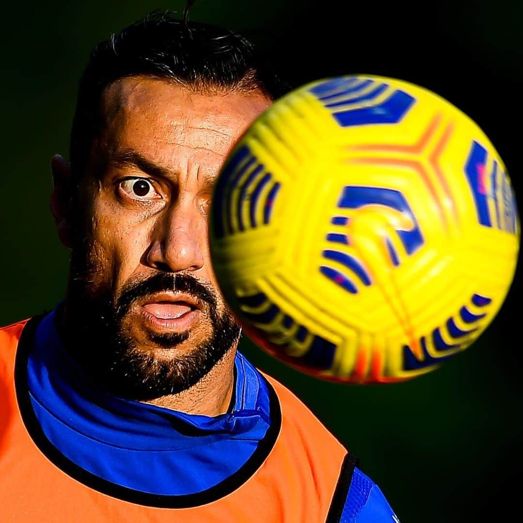 UCサンプドリアのインスタグラム：「👀⚽️」