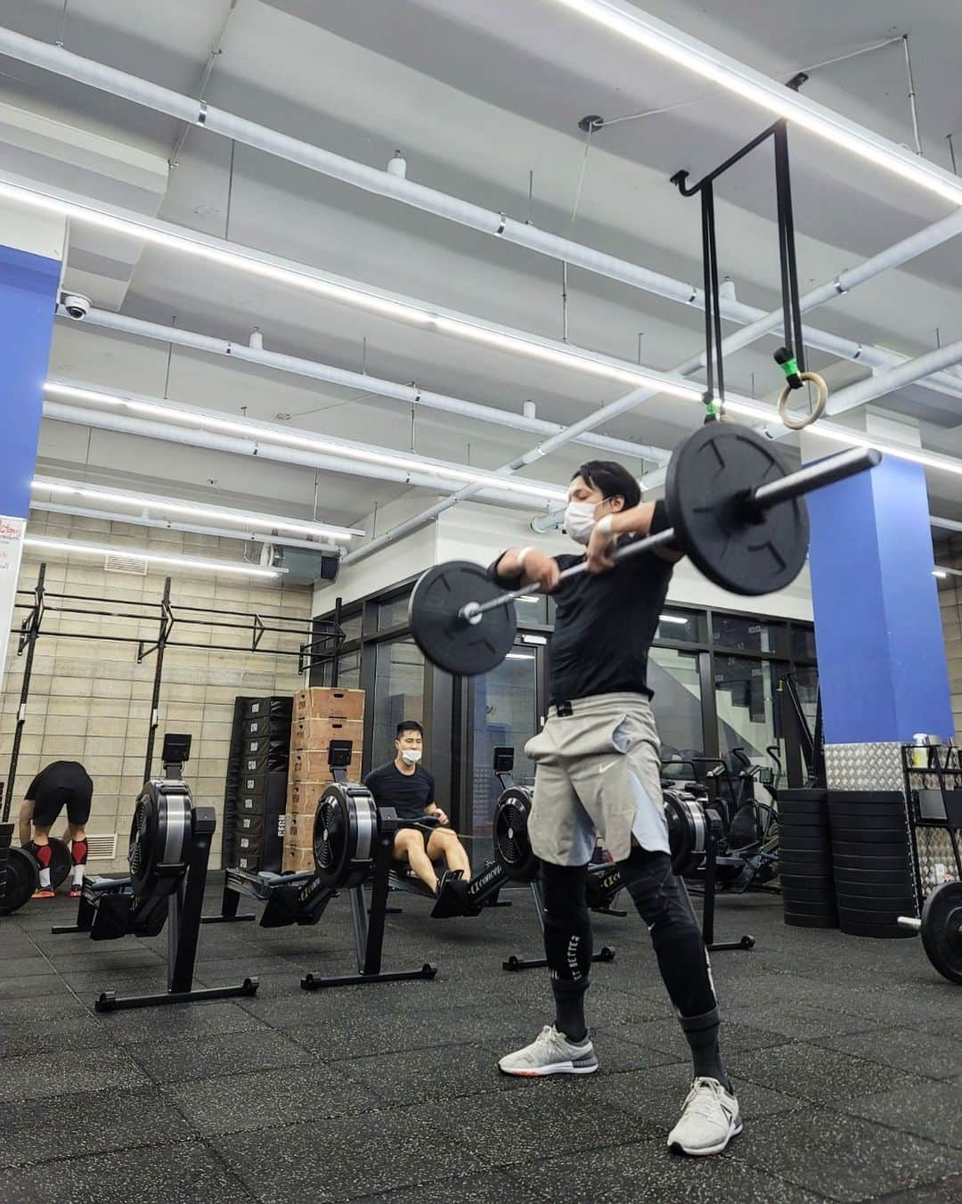 イ・ジェユンのインスタグラム：「New Year Holidays with some workout. 모두 즐거운 명절 되시길」