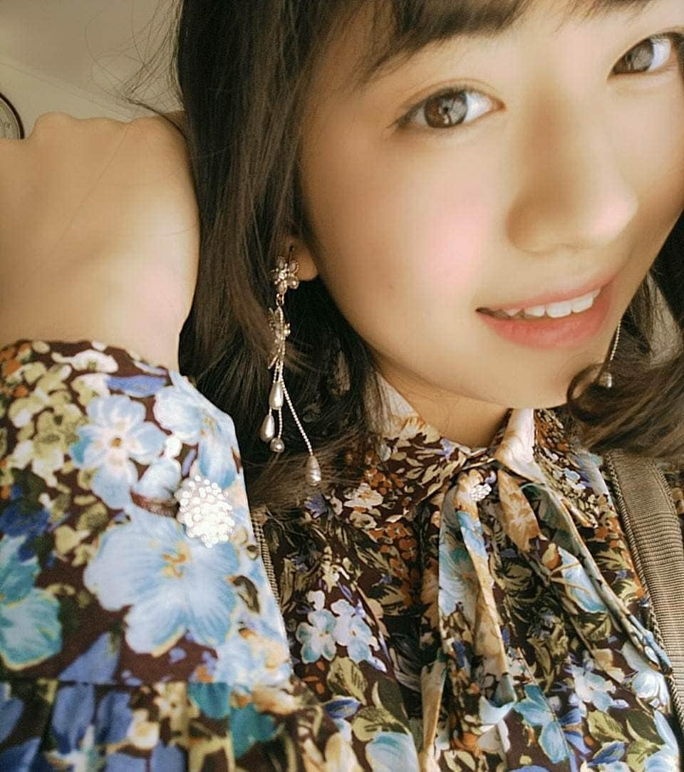 石井美凪さんのインスタグラム写真 - (石井美凪Instagram)「春を見つけたよ！🐞^^*  #春#てんとう虫#anapgirl #ライジングプロダクション#石井美凪」2月10日 21時06分 - minagi_ishii