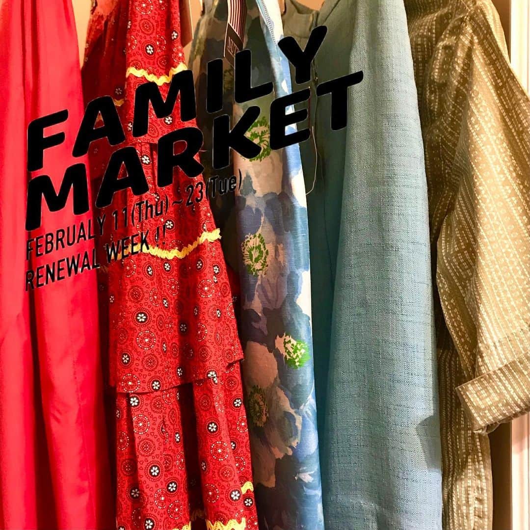 NUTTY Vintage&Collectibleのインスタグラム：「📰NEWS📰  ついに！明日！ NUTTYリニューアルに伴いお得な＜在庫処分セール＞ 🎈🎊👏開催決定👏🎊🎈  一足お先にお出しするアイテムをご紹介！  ⬇︎ファミマ詳細はこちら⬇︎  〜〜〜〜〜〜〜〜〜〜〜〜〜〜〜〜〜 NUTTY×NUTTY Little Room&Deco. presents 👨‍👩‍👧FAMILY MARKET👨‍👩‍👧 2/11(thu)~2/23(tue) 〜〜〜〜〜〜〜〜〜〜〜〜〜〜〜〜〜  ★LRD. ガーデンにてベビー&子供服、ユーズドウェアが¥1000/¥2000/¥3000 ★NUTTY店内にてヴィンテージウェア&ジュエリーが¥3000/¥4000/¥5000 （15~18日はリニューアル工事のためLRD.ガーデンにて開催）  🌀全て税込の均一価格🌀  〜〜〜〜〜〜〜〜〜〜〜〜〜〜〜〜〜  安心してお楽しみいただけますよう屋外にて開催（雨天中止の場合がございます） また、NUTTYではこまめに換気をしながら開催いたします。 ご来店時はマスクのご着用と手消毒のご協力をお願いいたします。  〜〜〜〜〜〜〜〜〜〜〜〜〜〜〜〜〜  〜NUTTYリニューアル工事のお知らせ〜  再来週【2/15(月)~2/18(木)の4日間】 NUTTYリニューアル工事の為、店舗営業をお休みいたします。」