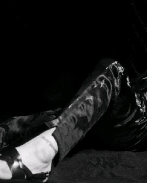 BOBBY（キム・ジウォン）のインスタグラム：「@ysl @voguekorea #광고」
