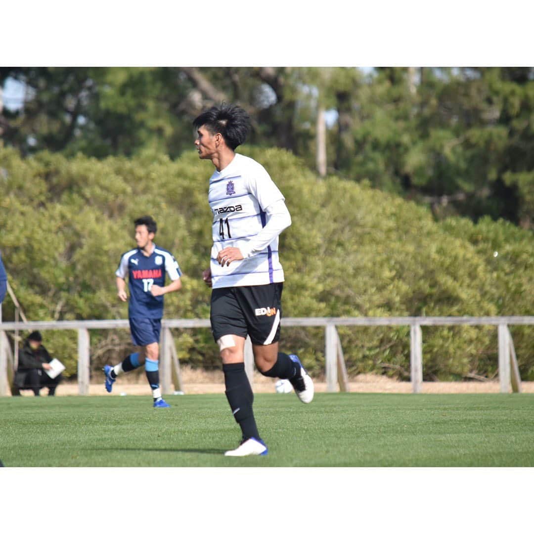 長沼洋一のインスタグラム：「トレーニングマッチ⚽️ #鹿児島キャンプ #残りも頑張ろう #長沼洋一」