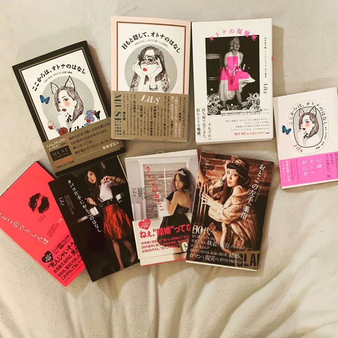 LiLyのインスタグラム：「life work essay📕 since2006. still 連載中2021💫 #私の15年と共に #おとこシリーズ ▶︎ #オトナシリーズ #リリ本　#mywork🖋」