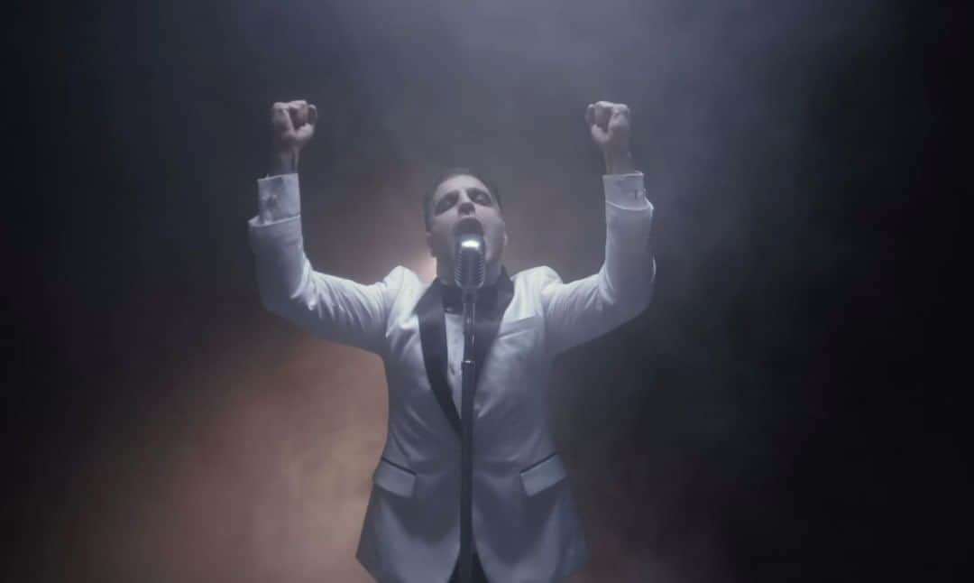 Rock Soundのインスタグラム：「Ice Nine Kills have covered Elvis Presley's 'Can't Help Falling In Love' and transformed such a soft and sultry love song into something much more savage and sinister. Head over to rocksound.tv to check it out for yourself.  What movie would you love to hear Ice Nine Kills write a song about next?」