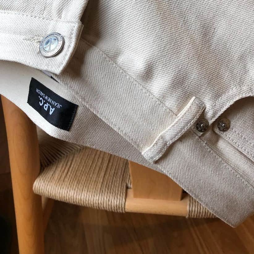 アーペーセーのインスタグラム：「A.P.C. S/S 2021⠀ ⠀ The New Sailor jeans in white Japanese denim. ⠀ Available in stores and at apc.fr⠀ ⠀ Regram : @popuri.paris ⠀ ⠀ #APC #APCSS21 #APCdenim #MyAPC」