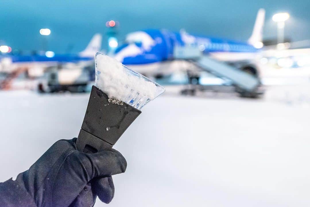 KLMオランダ航空さんのインスタグラム写真 - (KLMオランダ航空Instagram)「Definitely feeling the winter blues 🥶❄ 📸 by @mark_wagtendonk #KLM #winter #ice」2月10日 22時13分 - klm